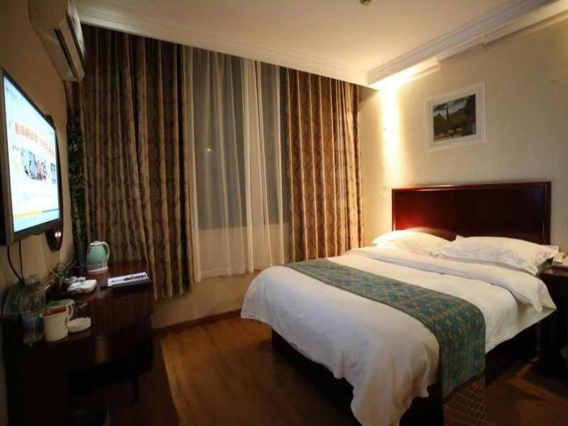 Greentree Inn Jiangsu Wuxi Yangjian Xihu Road Express Hotel Kültér fotó